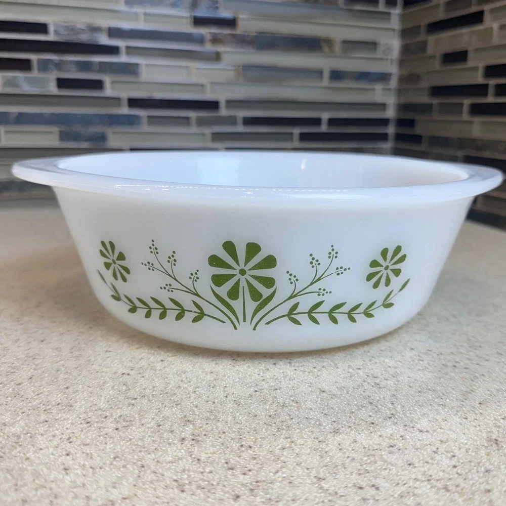 Glasbake vintage milk